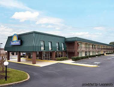 Days Inn By Wyndham Seneca-Clemson Экстерьер фото